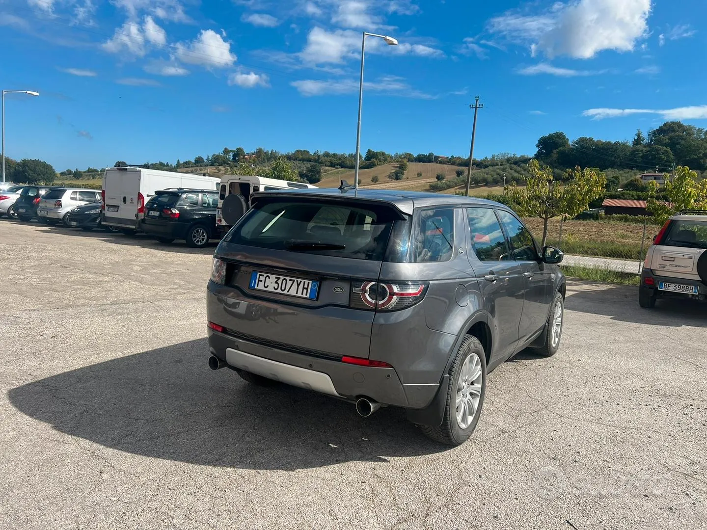 Land Rover Discovery Sport 2016 photo 3