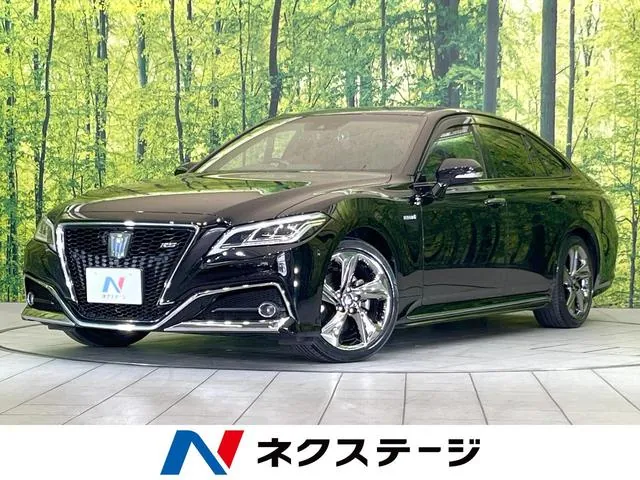 Toyota Crown Hybrid Rs