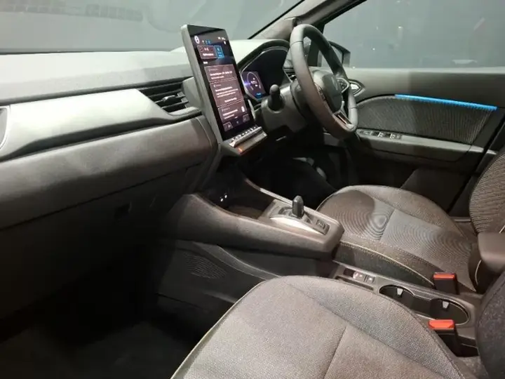 Renault Captur 2026 photo 5