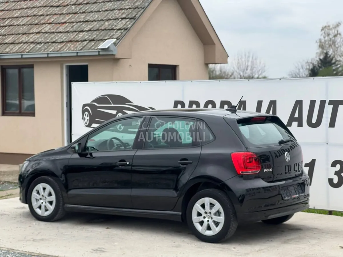 Volkswagen Polo 2011 photo 5