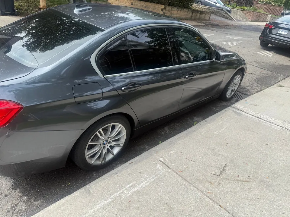 BMW 320I 2014 photo 3