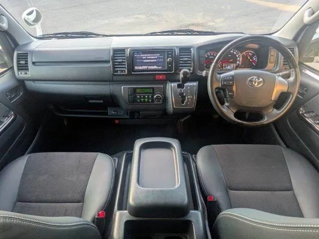 Toyota Hiace Gl 2017 photo 3