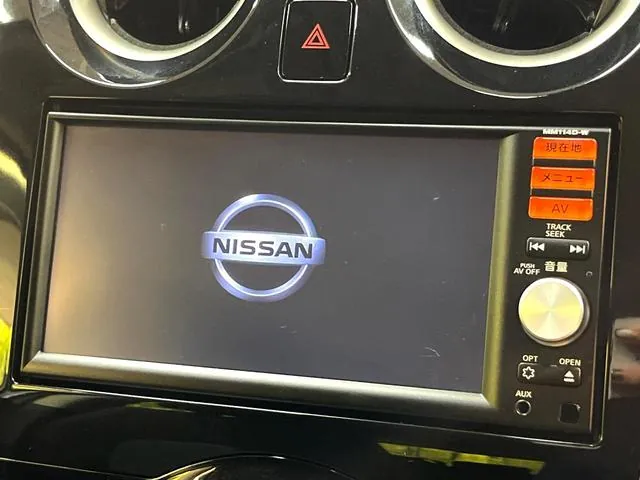Nissan Note 2014 photo 3