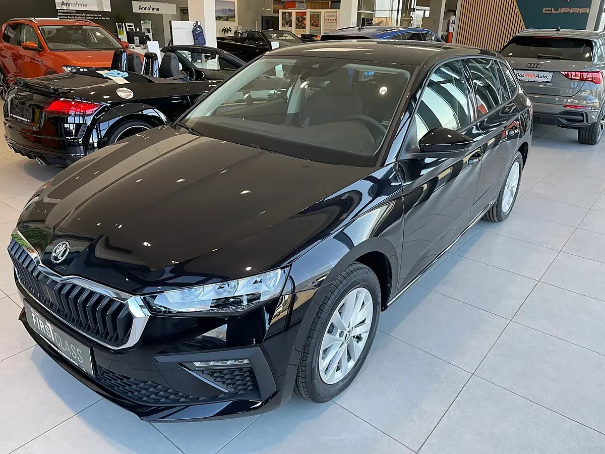 Skoda Scala 2025 photo 2
