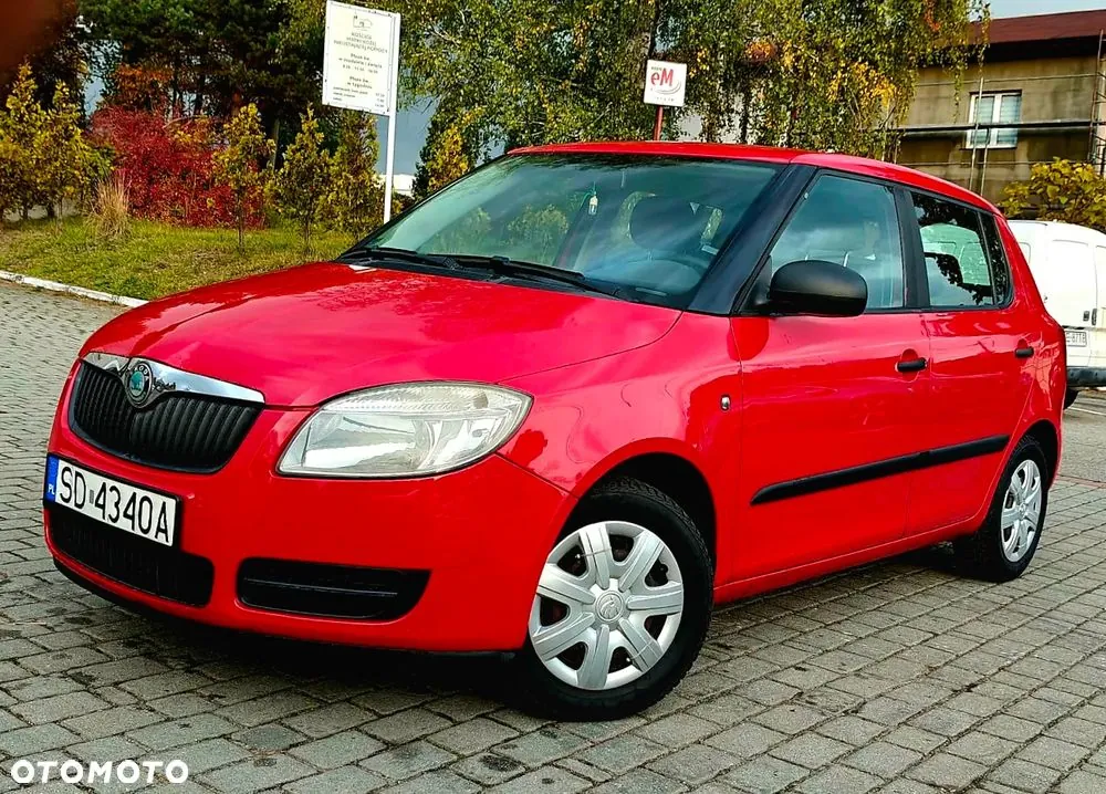 Skoda Fabia 2008 photo 2