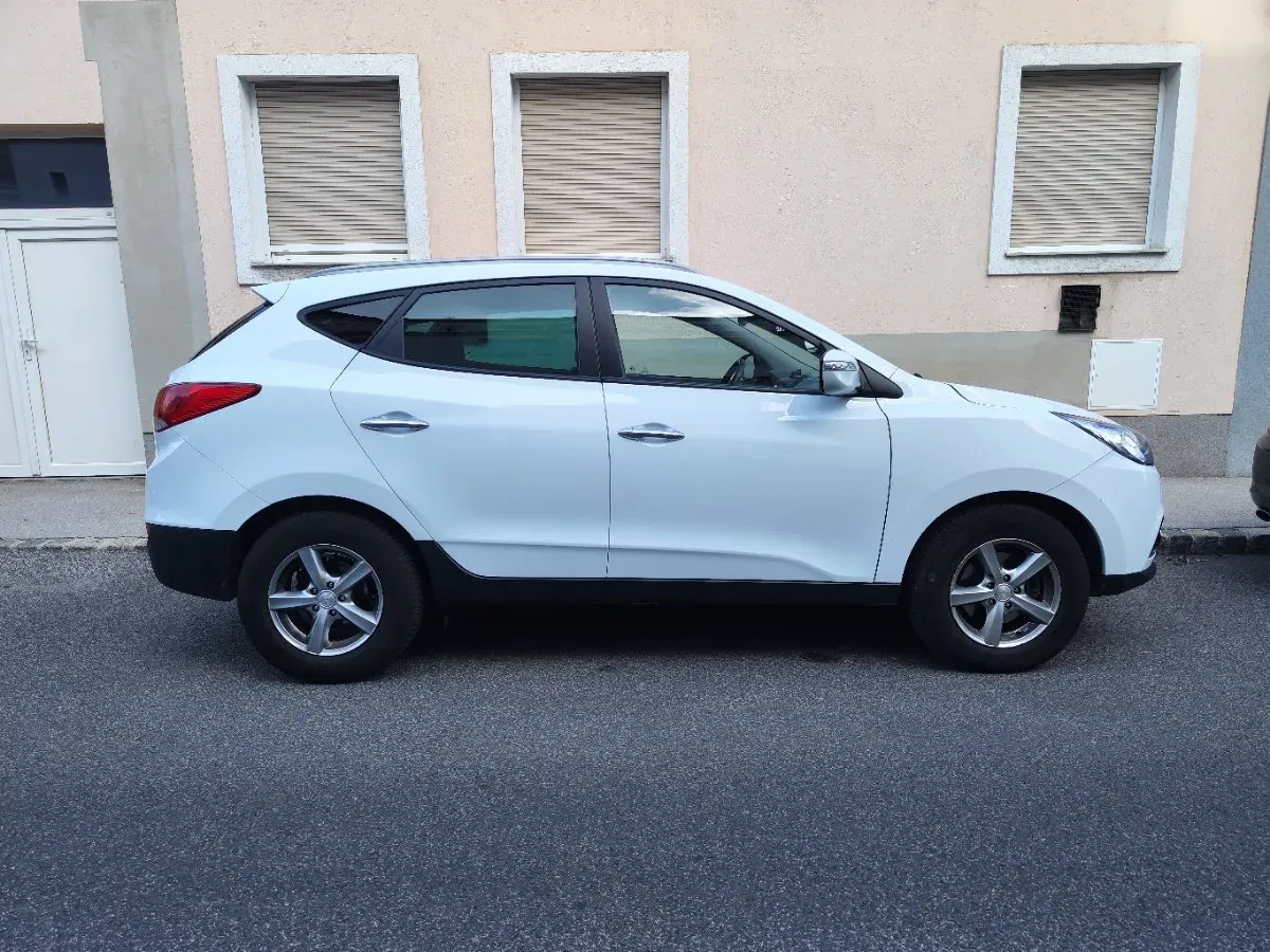 Hyundai Ix35 2011 photo 3