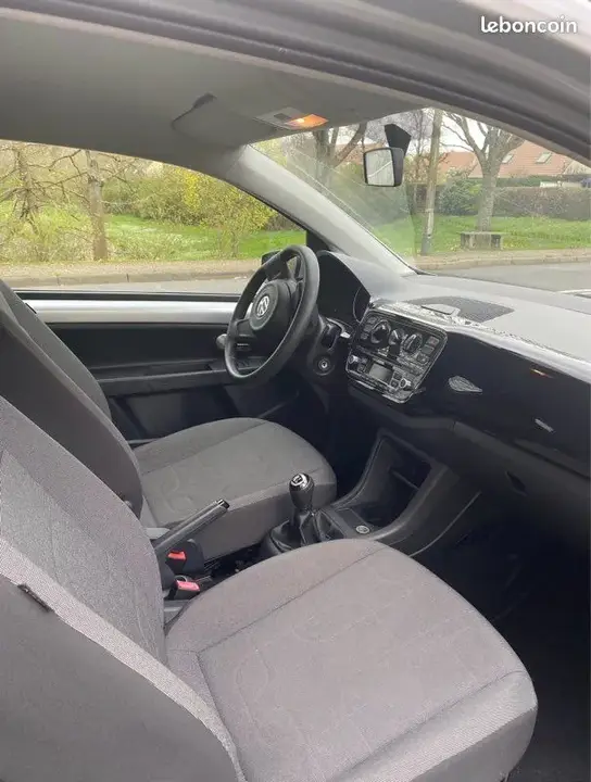Volkswagen Up