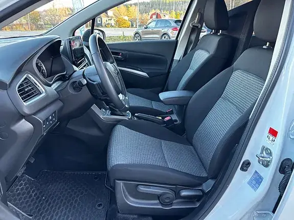 Suzuki S-Cross 2023 photo 4