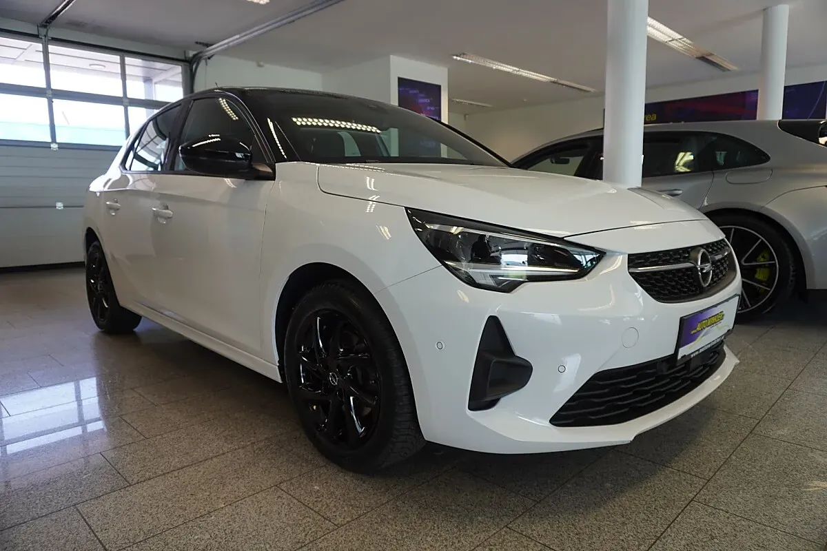 Opel Corsa 2023 photo 3