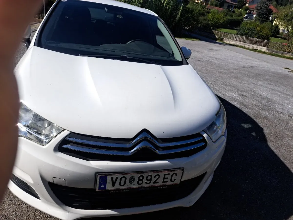 Citroen C4 2013 photo 2