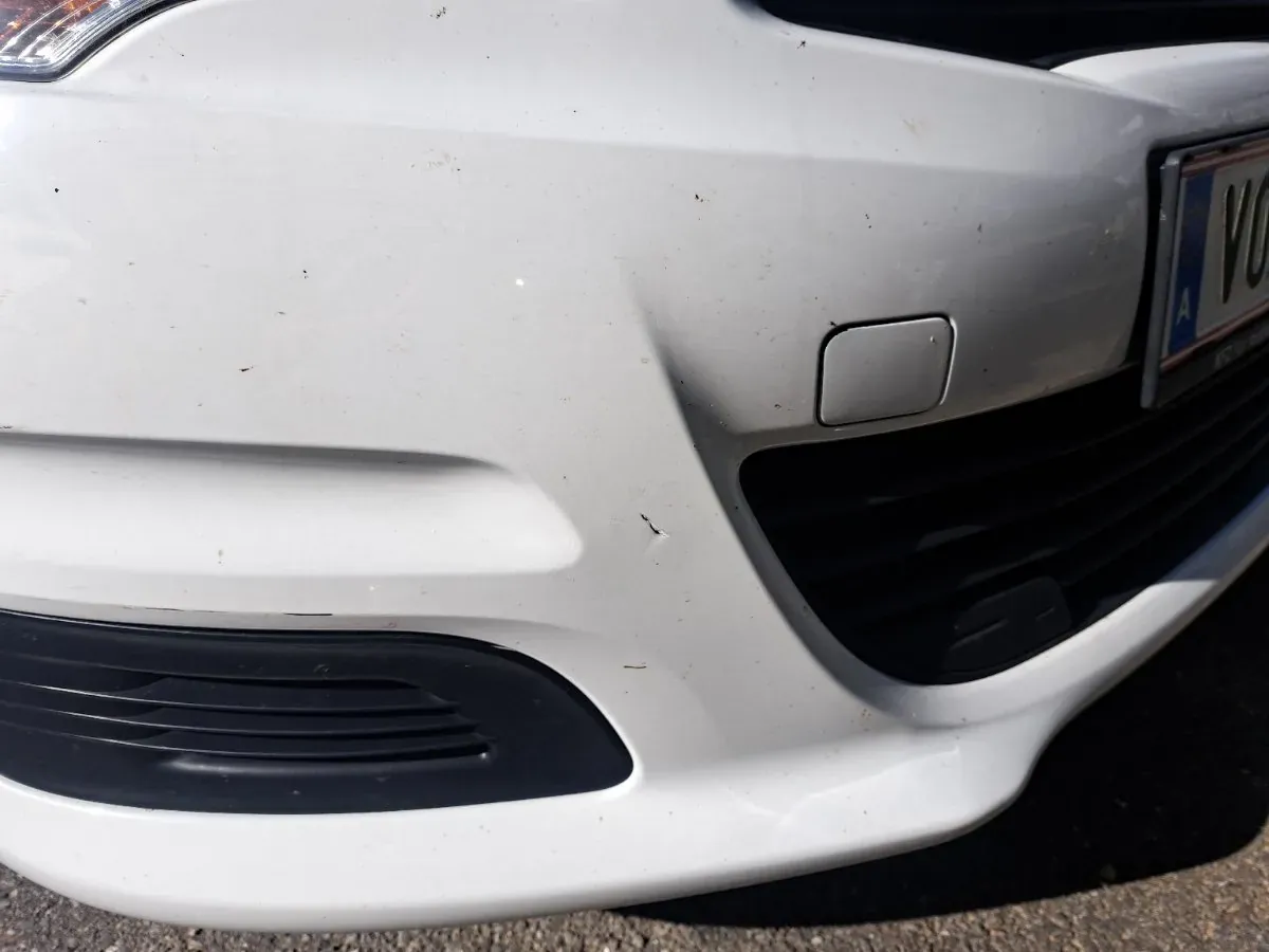 Citroen C4 2013 photo 3