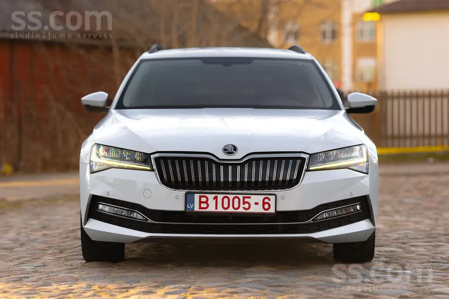 Skoda Superb 2020 photo 3