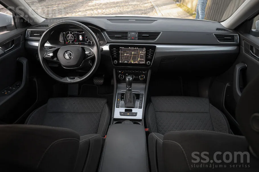 Skoda Superb 2020 photo 5