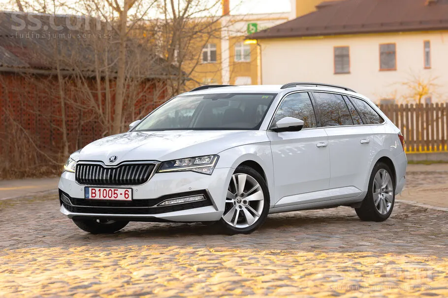 Skoda Superb 2020 photo 2
