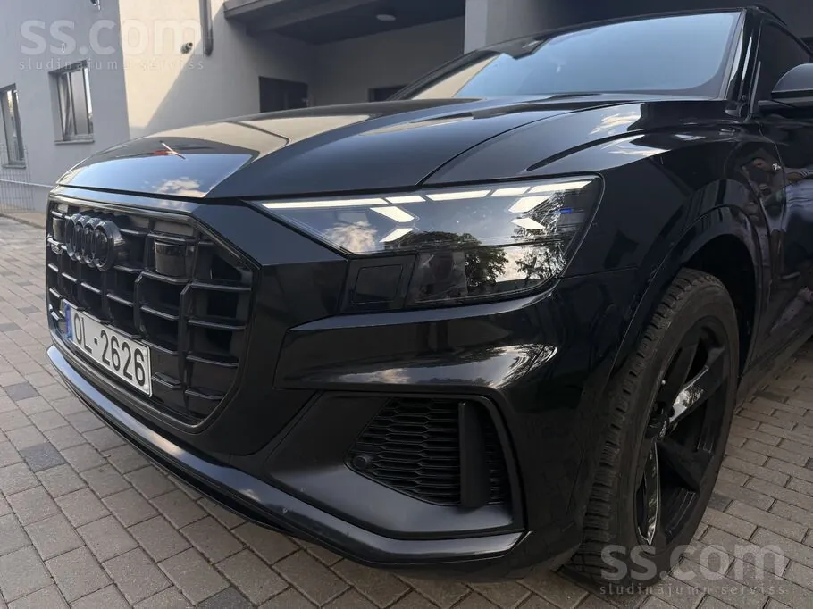 Audi Q8