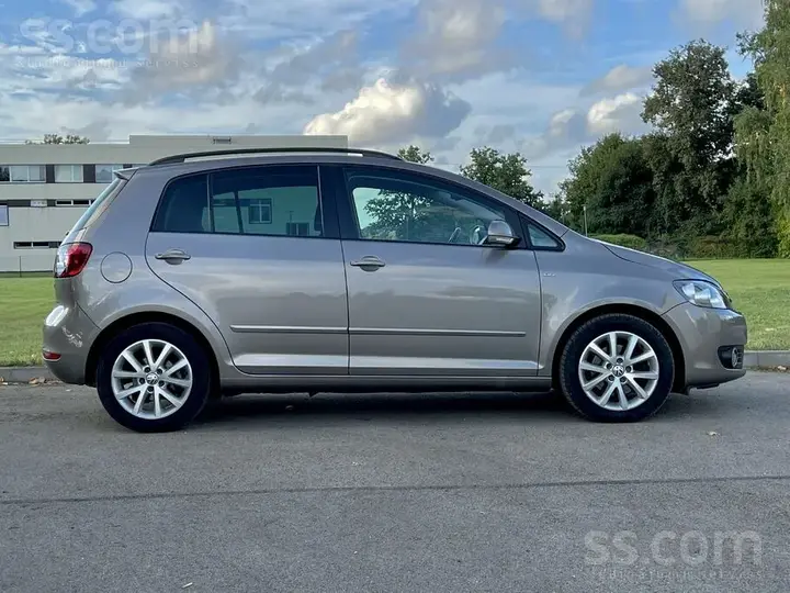 Volkswagen Golf Plus 2013 photo 5