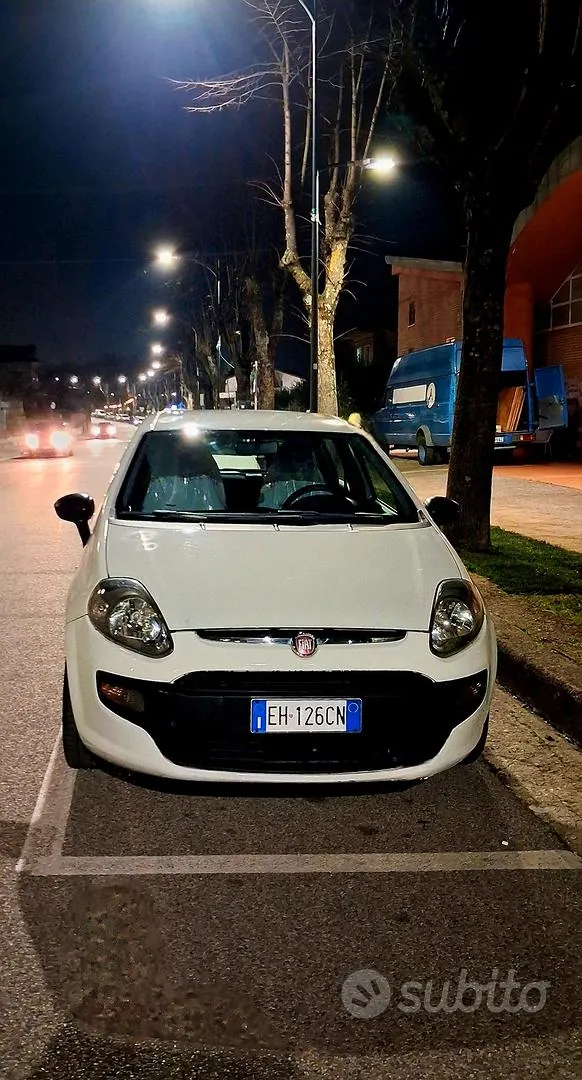 Fiat Punto Evo 2011 photo 5