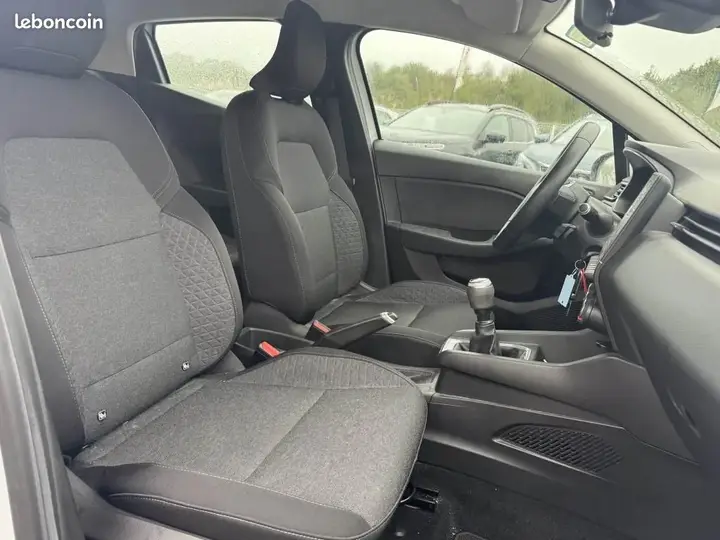 Renault Clio 2021 photo 4