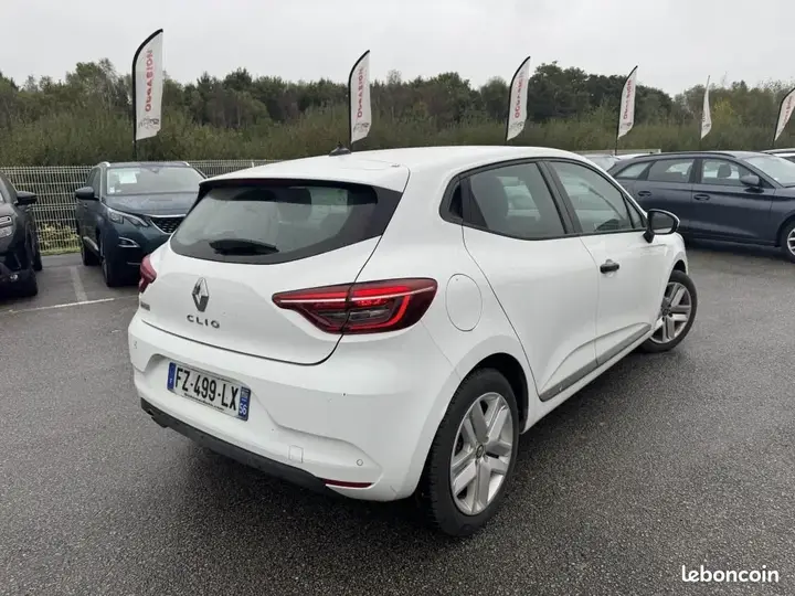 Renault Clio 2021 photo 2