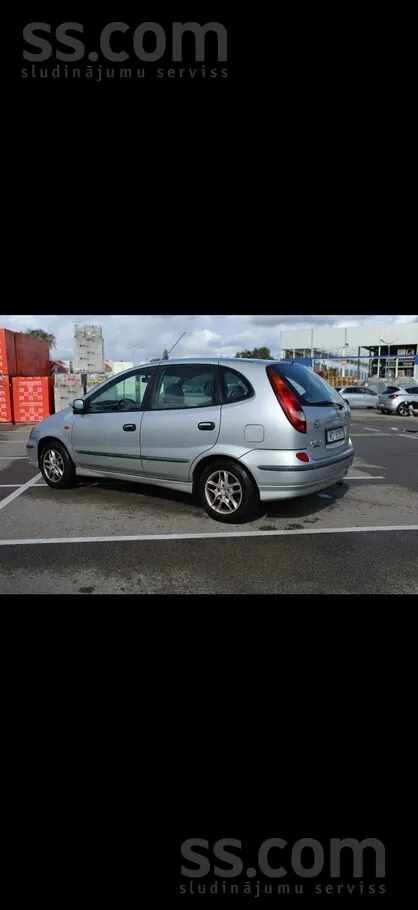 Nissan Almera Tino 2005 photo 2