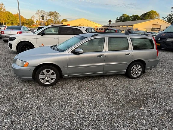 Volvo V70 2008 photo 2