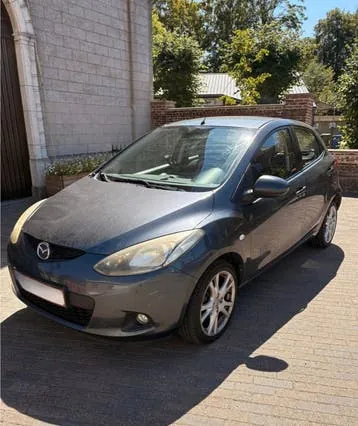 Mazda 2
