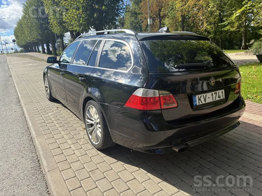 BMW 525 2004 photo 2