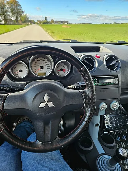Mitsubishi Colt 2006 photo 2