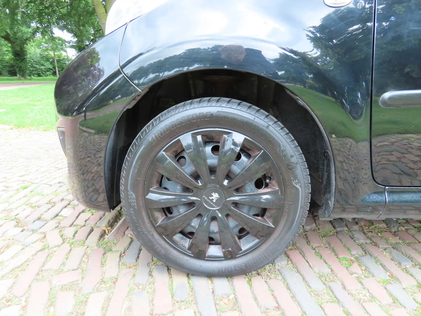 Peugeot 107 2010 photo 5