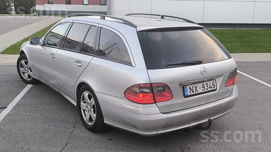 Mercedes-Benz E220 2008 photo 4