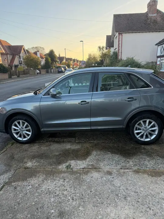 Audi Q3 2012 photo 3