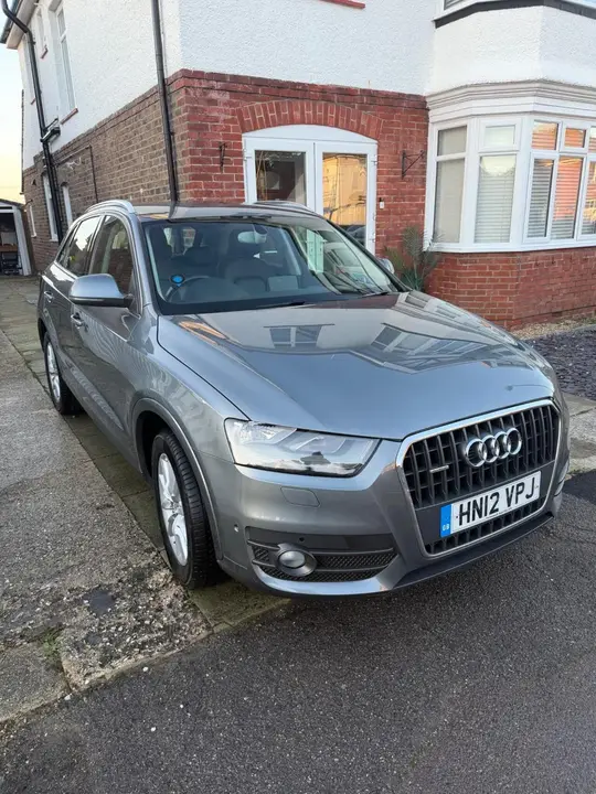 Audi Q3 2012 photo 5