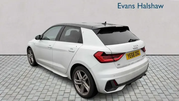 Audi A1 2018 photo 3