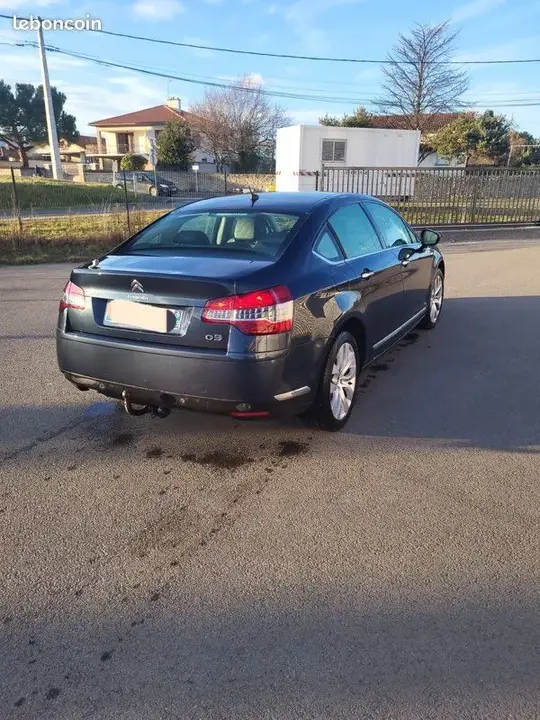 Citroen C5 2013 photo 2