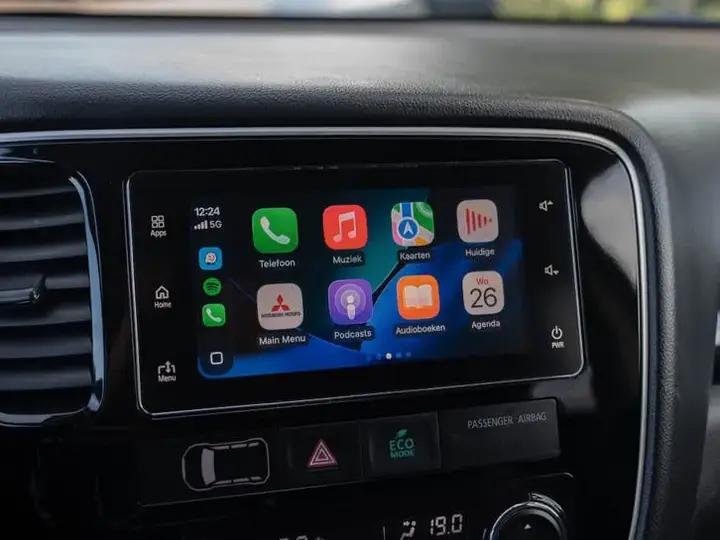 Mitsubishi Outlander 2018 photo 3