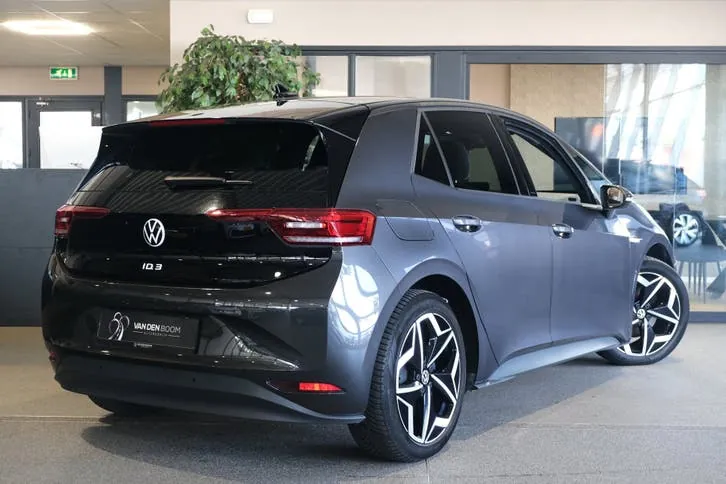 Volkswagen Id.3 2021 photo 2