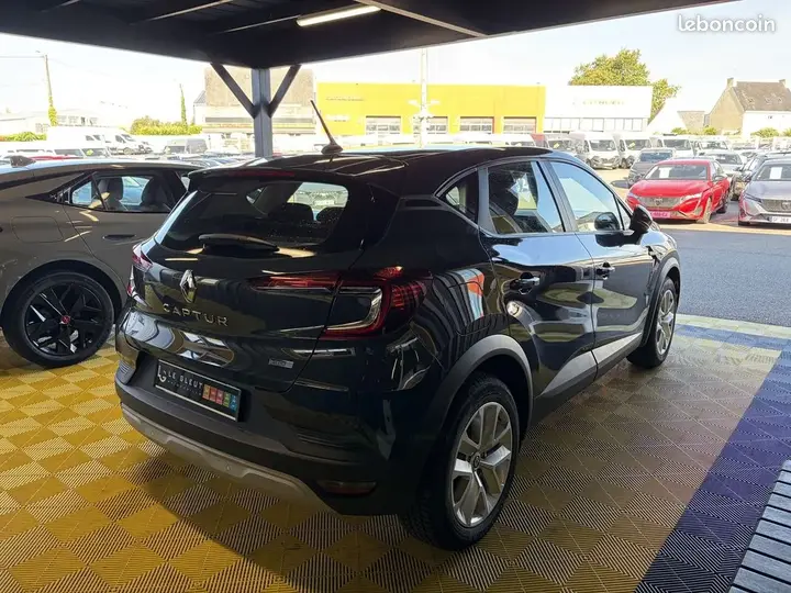 Renault Captur 2022 photo 4