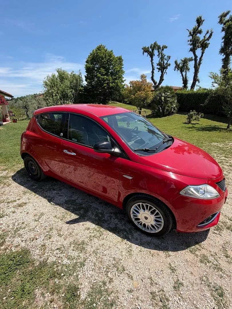 Lancia Ypsilon 2017 photo 5