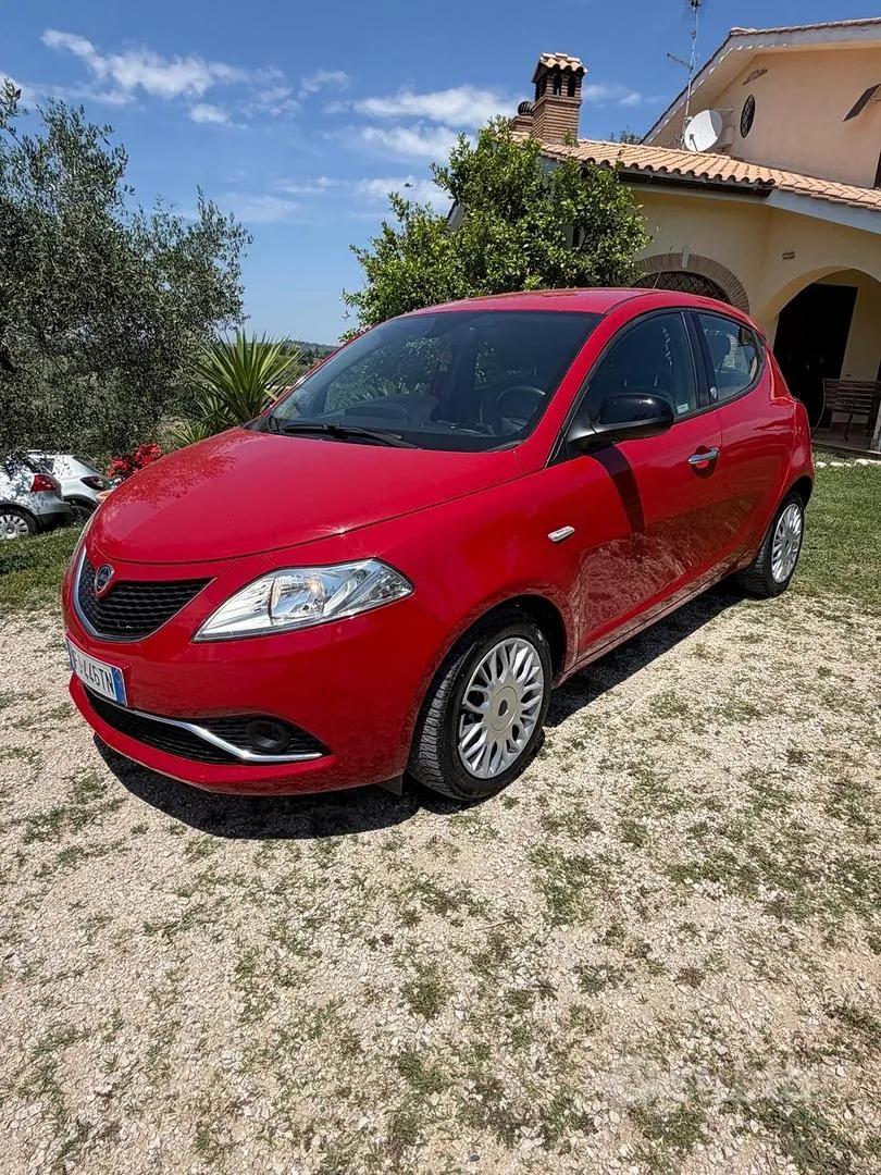 Lancia Ypsilon 2017 photo 3
