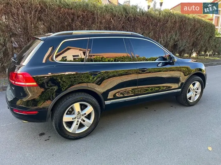 Volkswagen Touareg 2012 photo 5