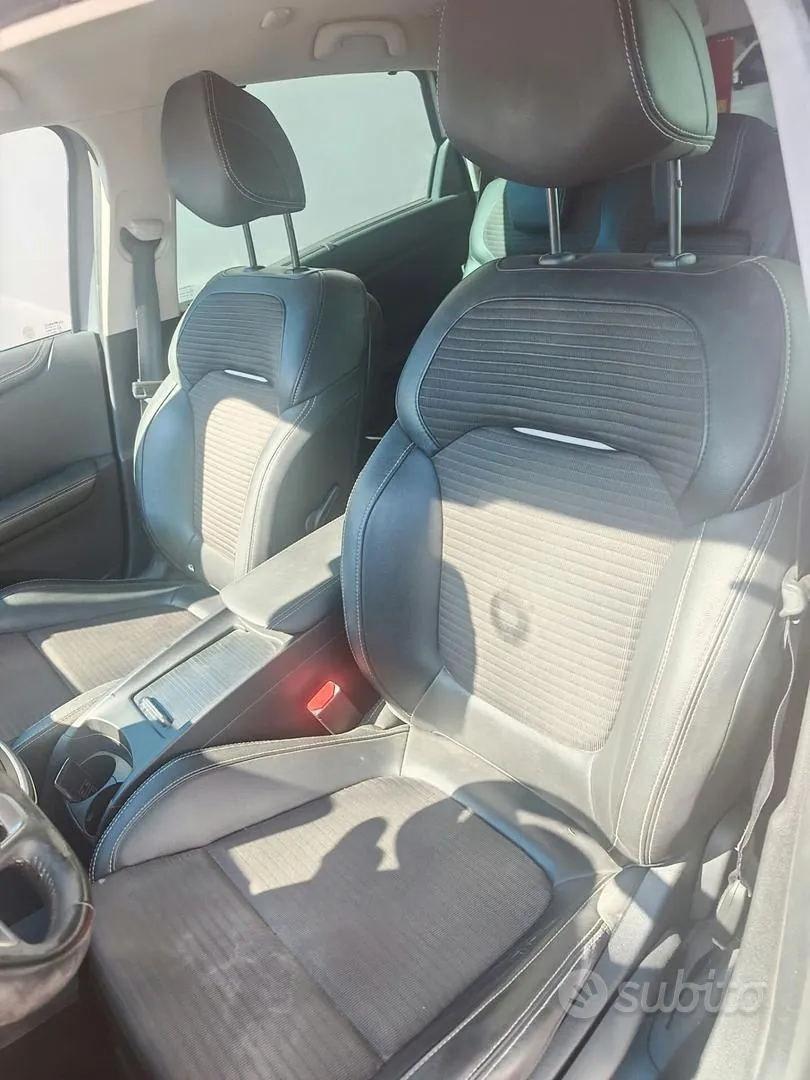 Renault Scenic 2017 photo 5