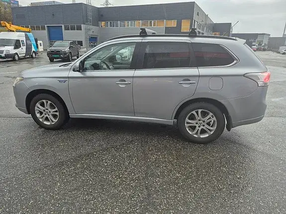Mitsubishi Outlander 2014 photo 5