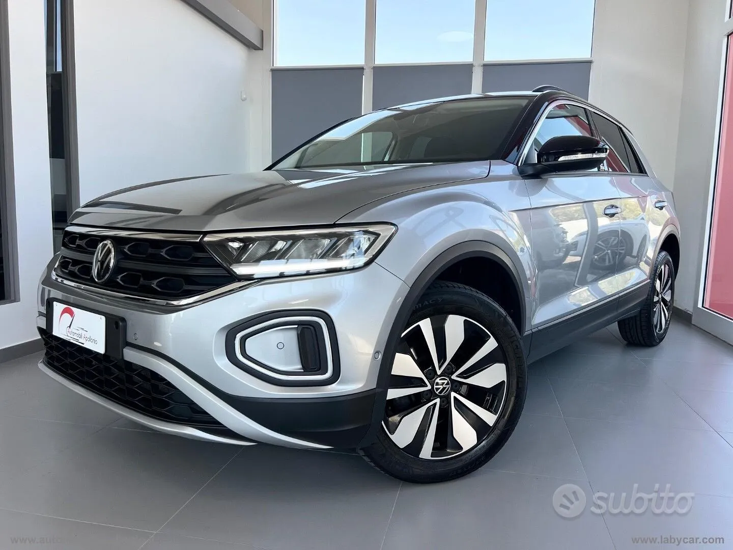 Volkswagen T-Roc 2024 photo 2