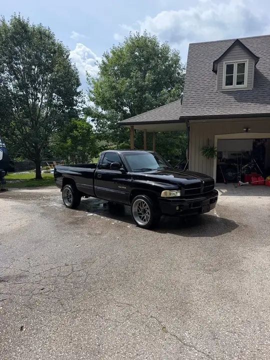 Dodge 2500 2001 photo 3