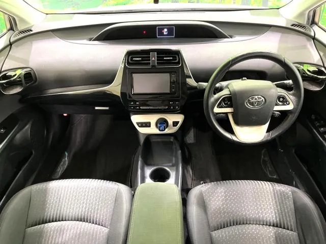 Toyota Prius 2016 photo 3