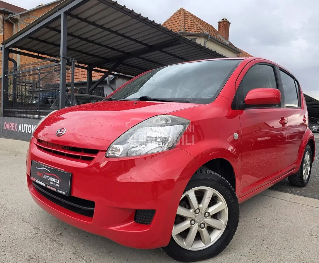 Daihatsu Sirion 2011 photo 4