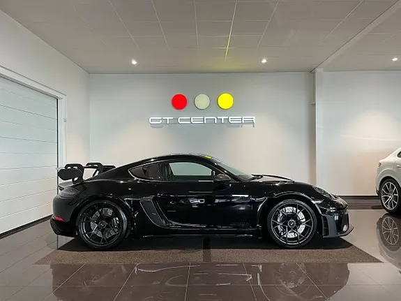 Porsche 718 Cayman Gt4 Rs 2025 photo 2