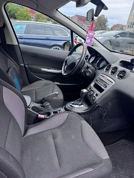 Peugeot 308 2009 photo 5