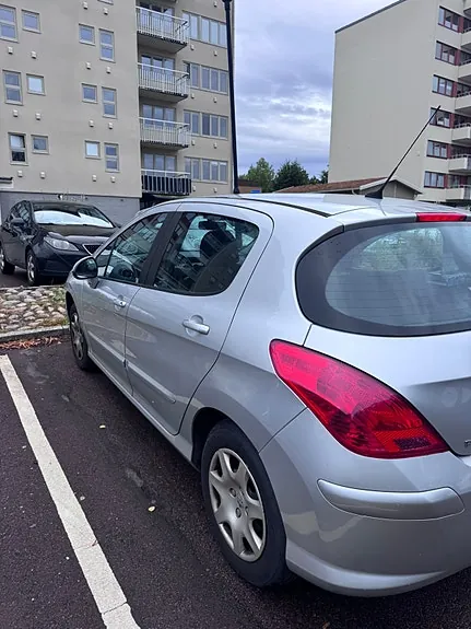 Peugeot 308 2009 photo 3
