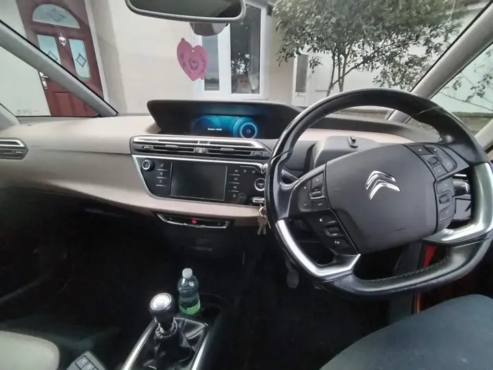 Citroen C4 Picasso 2016 photo 5